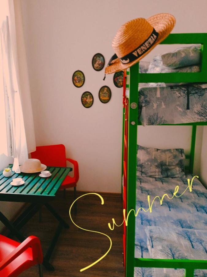 Cosmo Hostel Белград Екстериор снимка