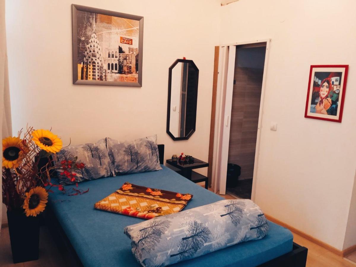 Cosmo Hostel Белград Екстериор снимка